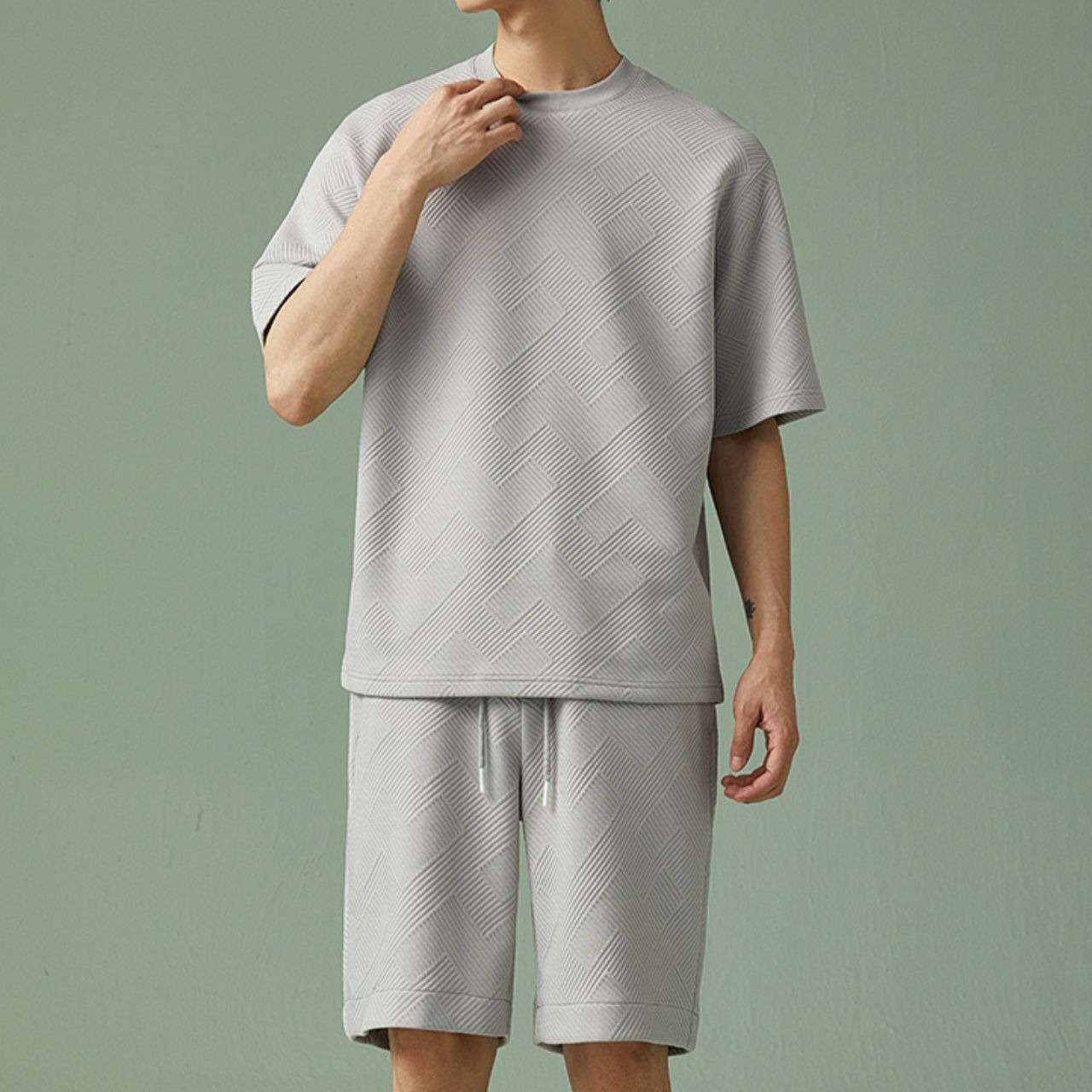 エンボスTシャツ　MT0110040