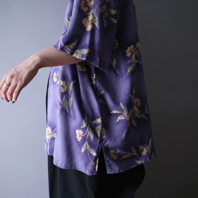 beautiful flower art pattern over silhouette h/s shirt