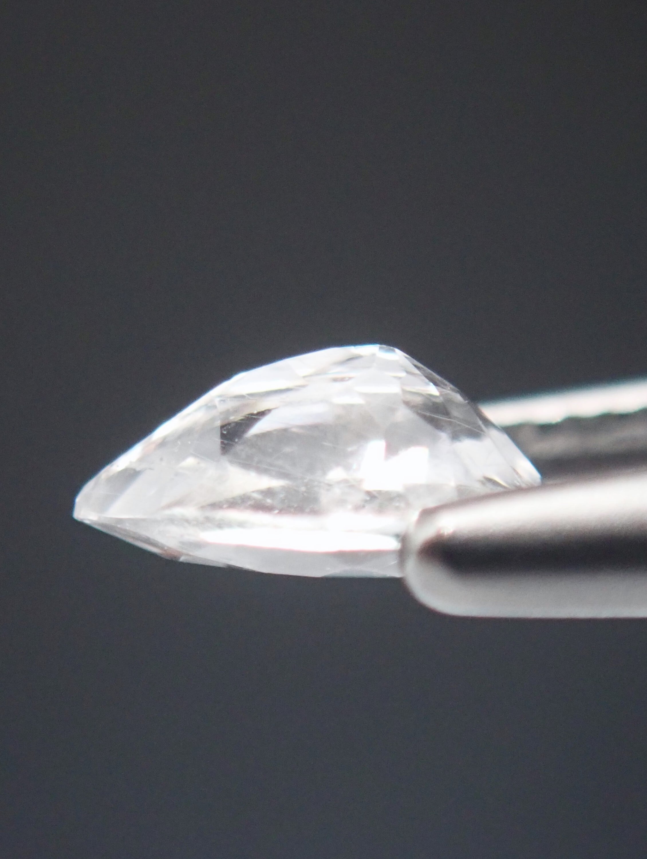 フェナカイト 0.21ct ルース 【ペアシェイプ】 | シークレット フェナカイト 0.21ct ルース 【ペアシェイプ】 | シークレット