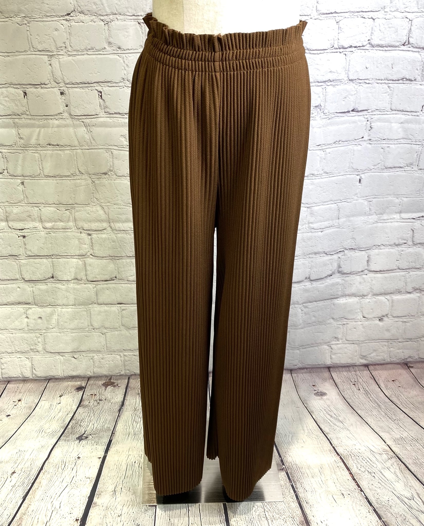 50%off❤️SALE！ ayane アヤンプリーツワイドパンツ | Select Shop