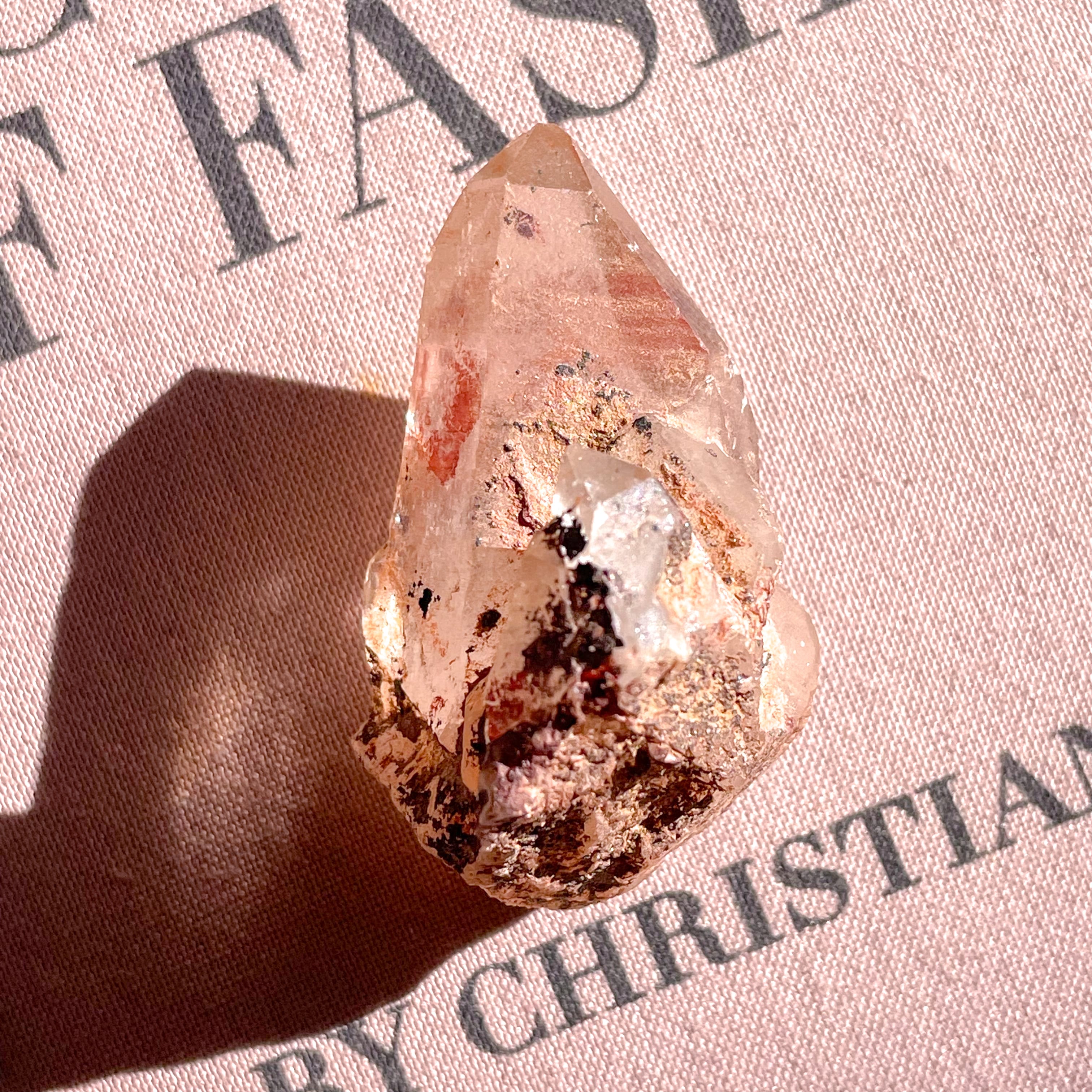 Red Himalayan Crystal 1 ✧ レッドヒマラヤ水晶 | FLUXY