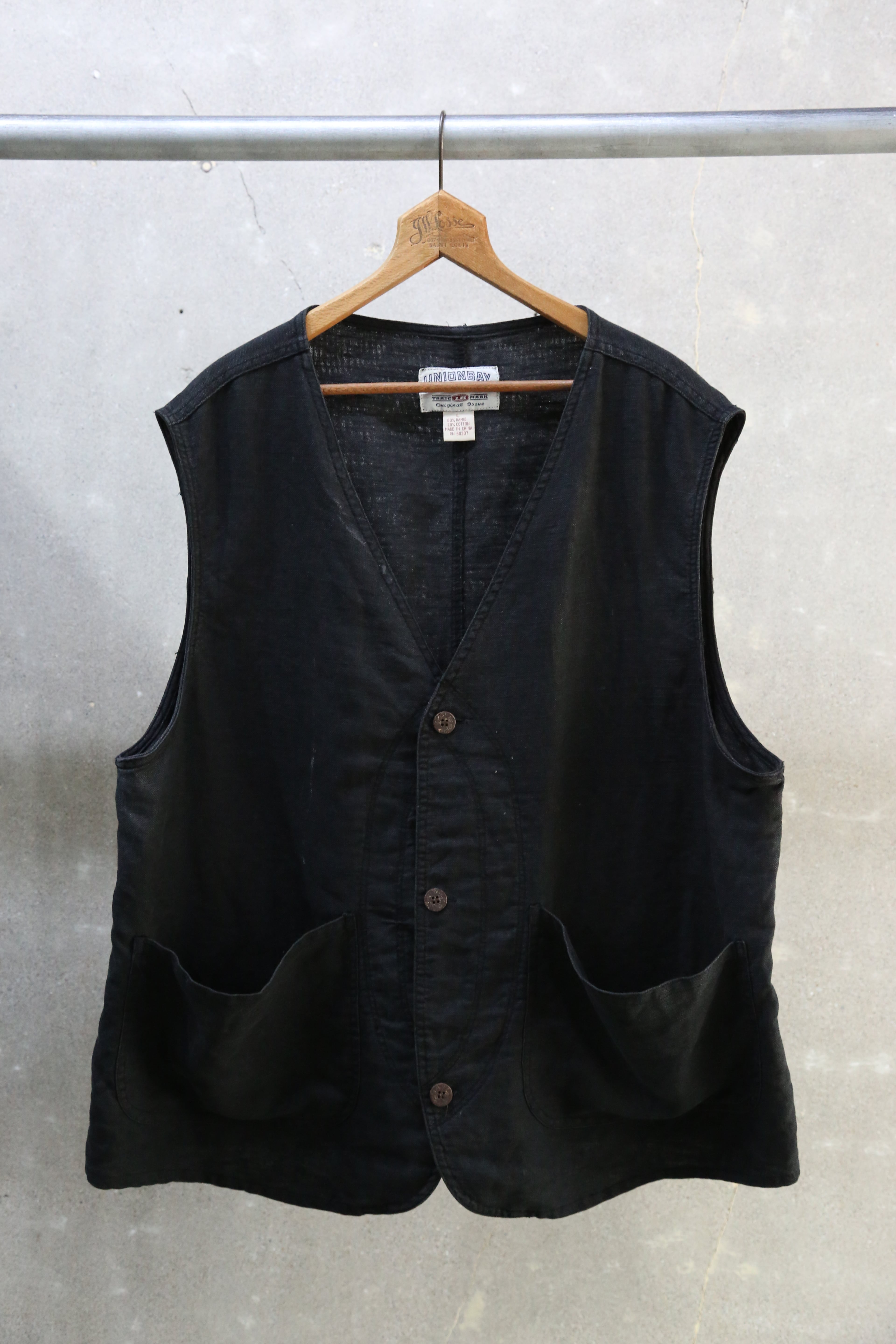 BLACK MOUNTAIN】Leopard Vest USA製 | the Holic vintage clothing