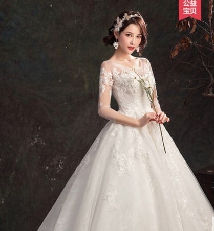 エレガント ウエディングドレス ホワイト 3D立体レース刺繍 華やかな