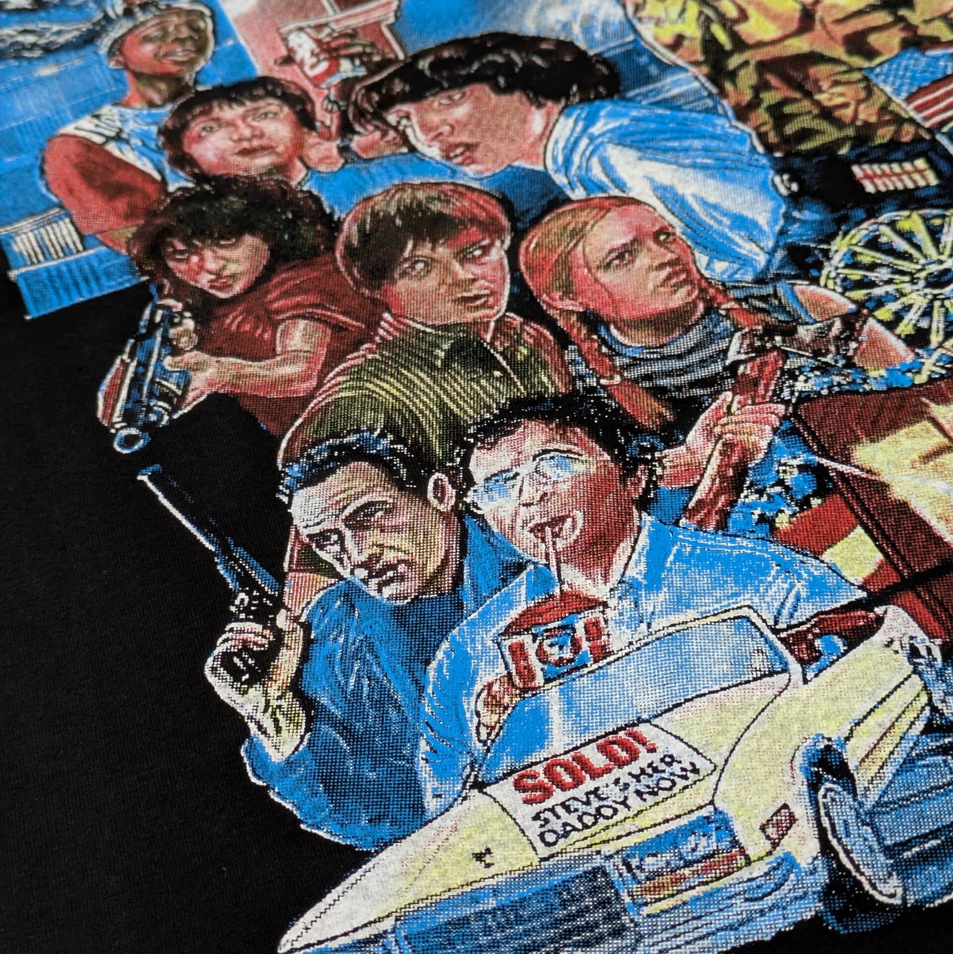 【 Stranger Things / ストレンジャーシングス  】ストレンジャーシングスSeason3 広告PRイラストデザイン / Tシャツ〚アメリカン雑貨 アメトイ〛