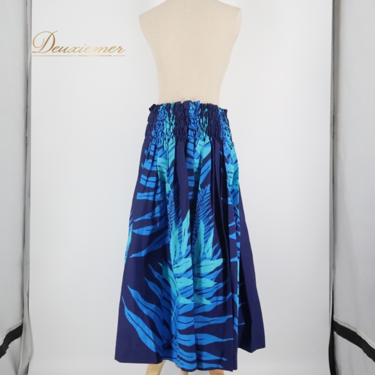 フラダンス 衣装 パウスカート ブルー系 シングル リーフ柄 ワントーン きれい かわいい 華やか 鮮やか シンプル ロング ハワイアン アロハ ハワイアンプリント フラ ダンス レッスン 練習 大人っぽい