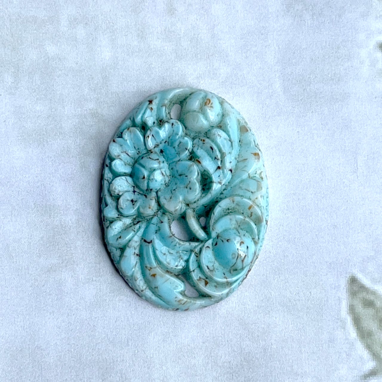 【チェコスロバキア製 ヴィンテージ ガラス パーツ】宝石のようなフラワーカポション アンティーク風 ハンドメイド素材 /約40mm×28mm 1個