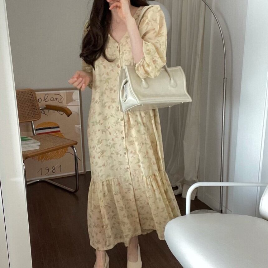 ワンピース レディース 2色 ロング ロング丈 長袖 Vネック シフォン かわいい 大人可愛い きれいめ カジュアル エレガント 清楚 フェミニン おしゃれ お洒落 綺麗 お嬢様 ナチュラル こなれ感 ラブリー キュート ガーリー ロマンチック 抜け感 送料無料 存在感 花柄 小花柄 フラワー 学生 通学 デート お出かけ 女子会 フリーサイズ ホワイト イエロー 春 10代 20代 韓国 韓国系 着回し モテ トレンド 流行 インスタ映え