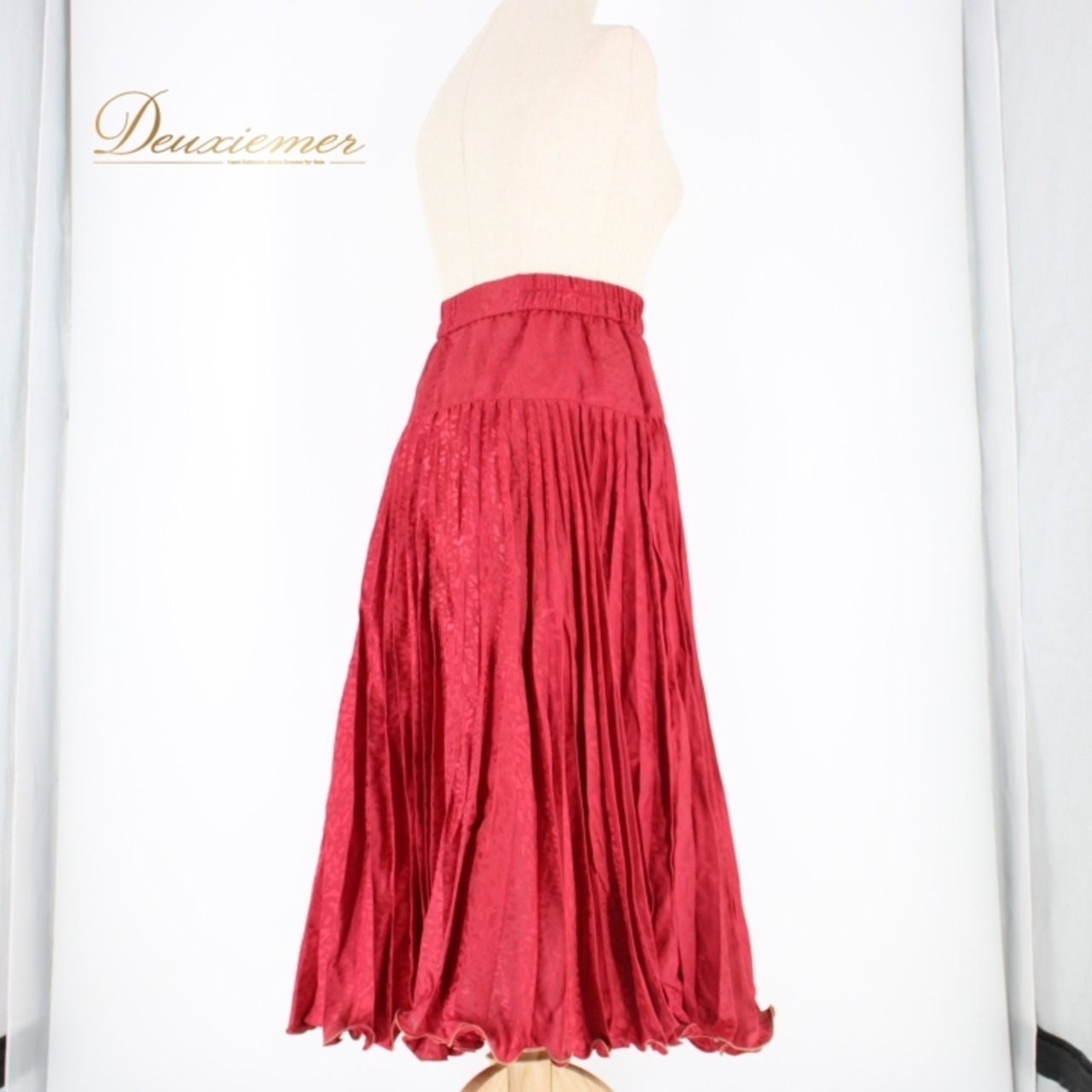 社交ダンス 衣装 スタンダード スカート レッスンウェア Dance Fashion Pier ダンスファッションピア レッド系 赤 派手 練習着 スカート レディース 大人用 シャーリング エレガント フレア ダンス練習服 ダンスウェア 発表会 舞台衣装 おしゃれ 人気通販 80cm丈 30cmウエスト 伸縮性あり ポリエステル素材