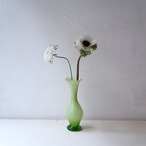 若草色のひらひら花瓶