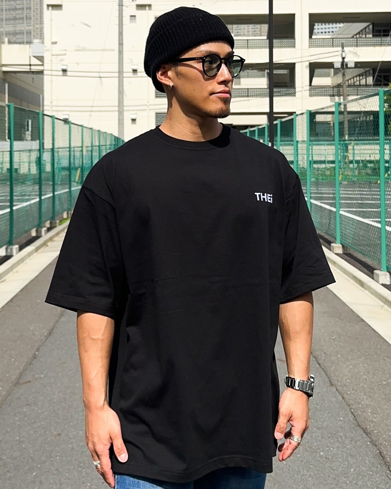BASIC ONE POINT BIG SILHOUETTE T-SHIRT - BLACK