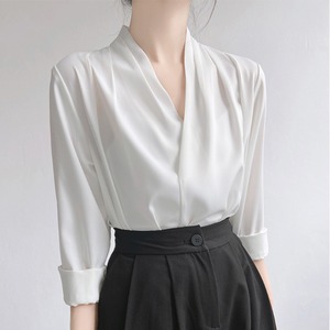 ショルダータックＶネックブラウス　4色　00098