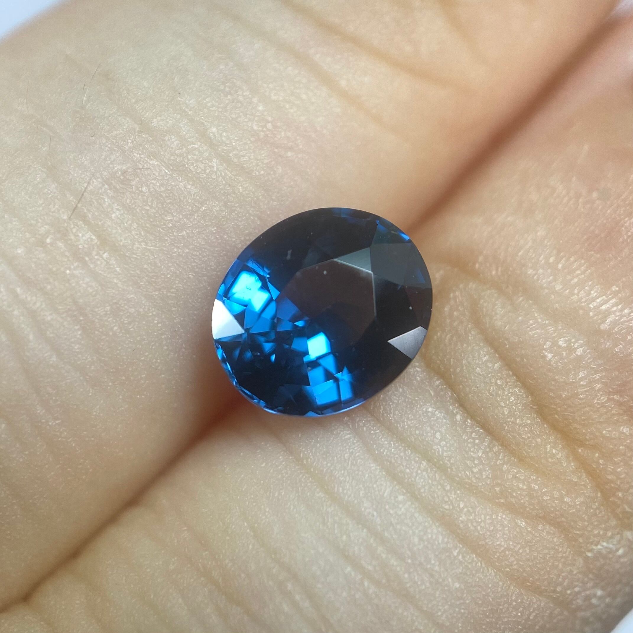 クラシックなブルースピネル