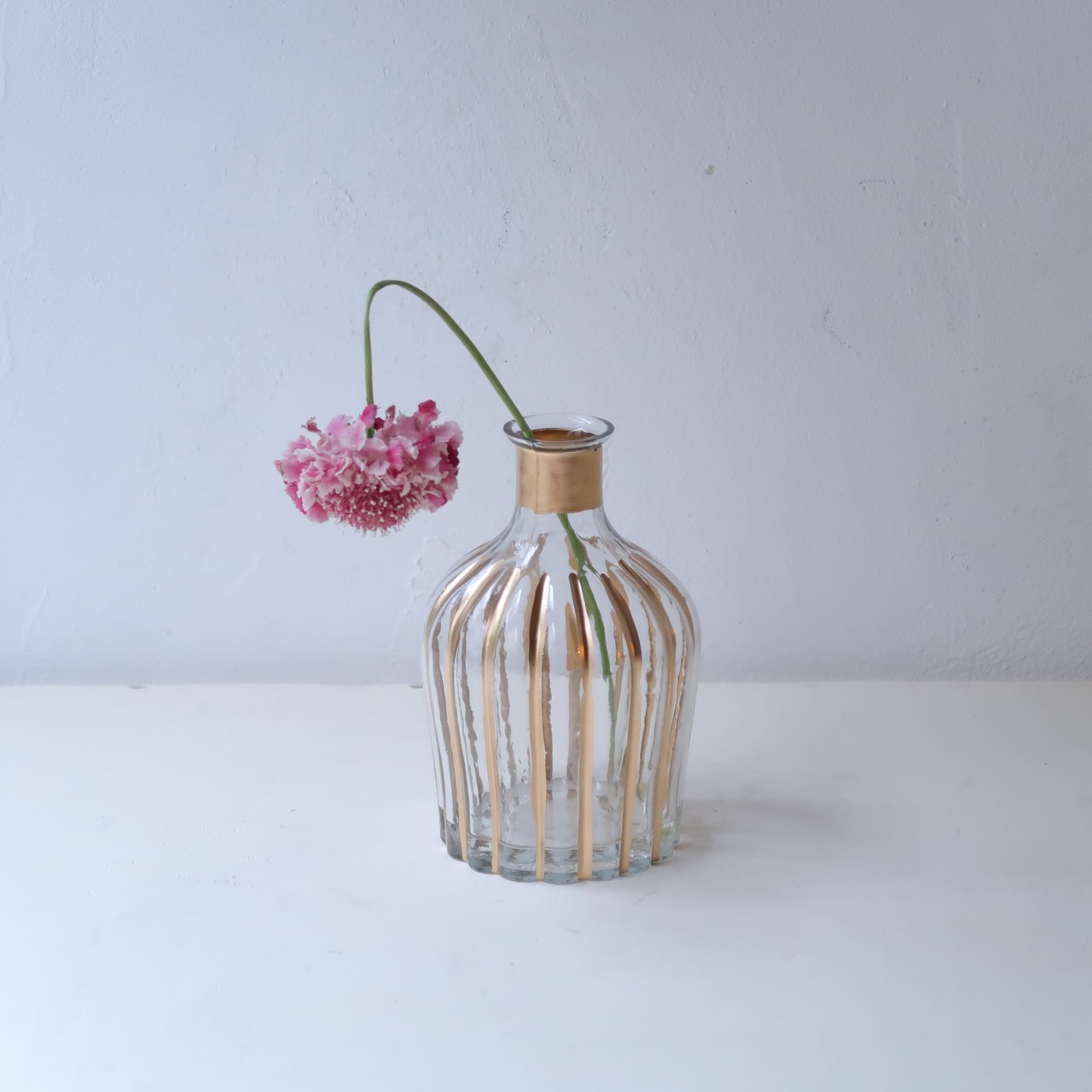 インドのペイント花瓶