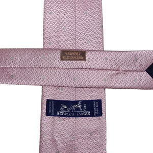 HERMES “Heart” pattern silk tie