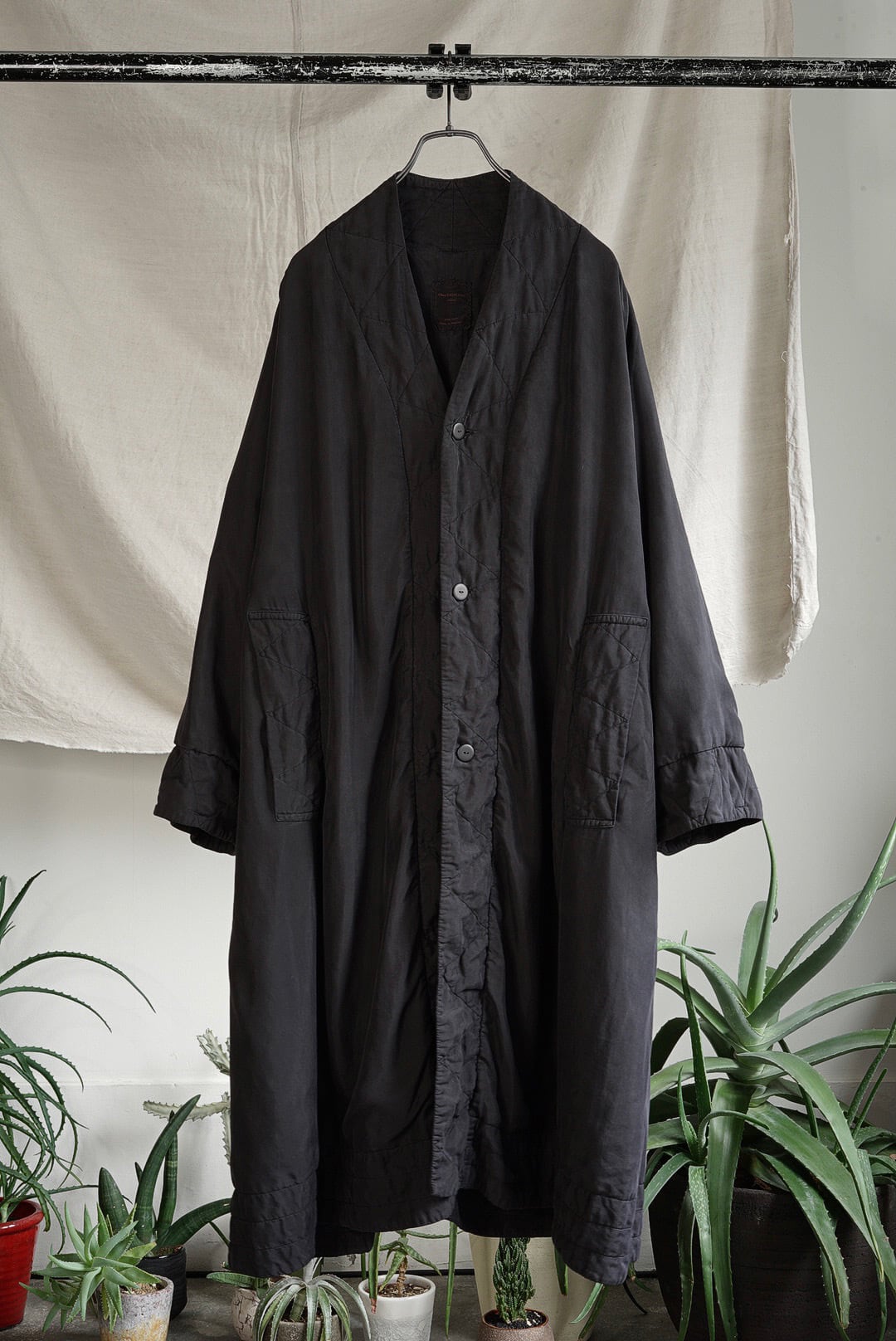 Chez VIDALENC - Silk Coat