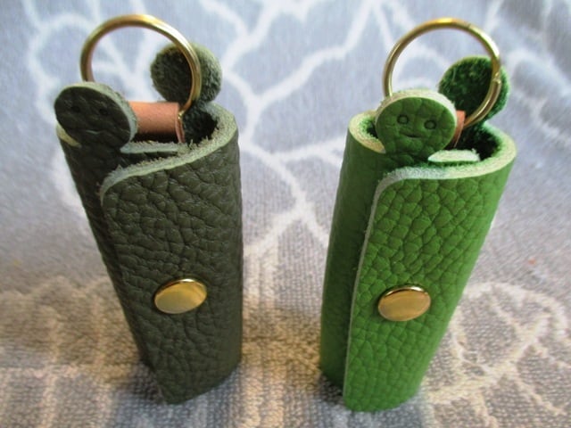 コピー:【新作・グリーン系】鍵1本・ちょっと突き出た革キーケース ミニ ゴールドホック