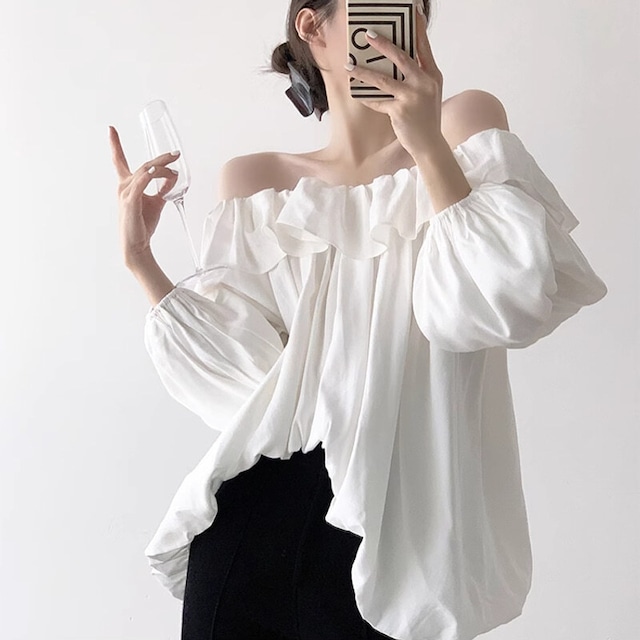 Off shoulder flare blouse　B503