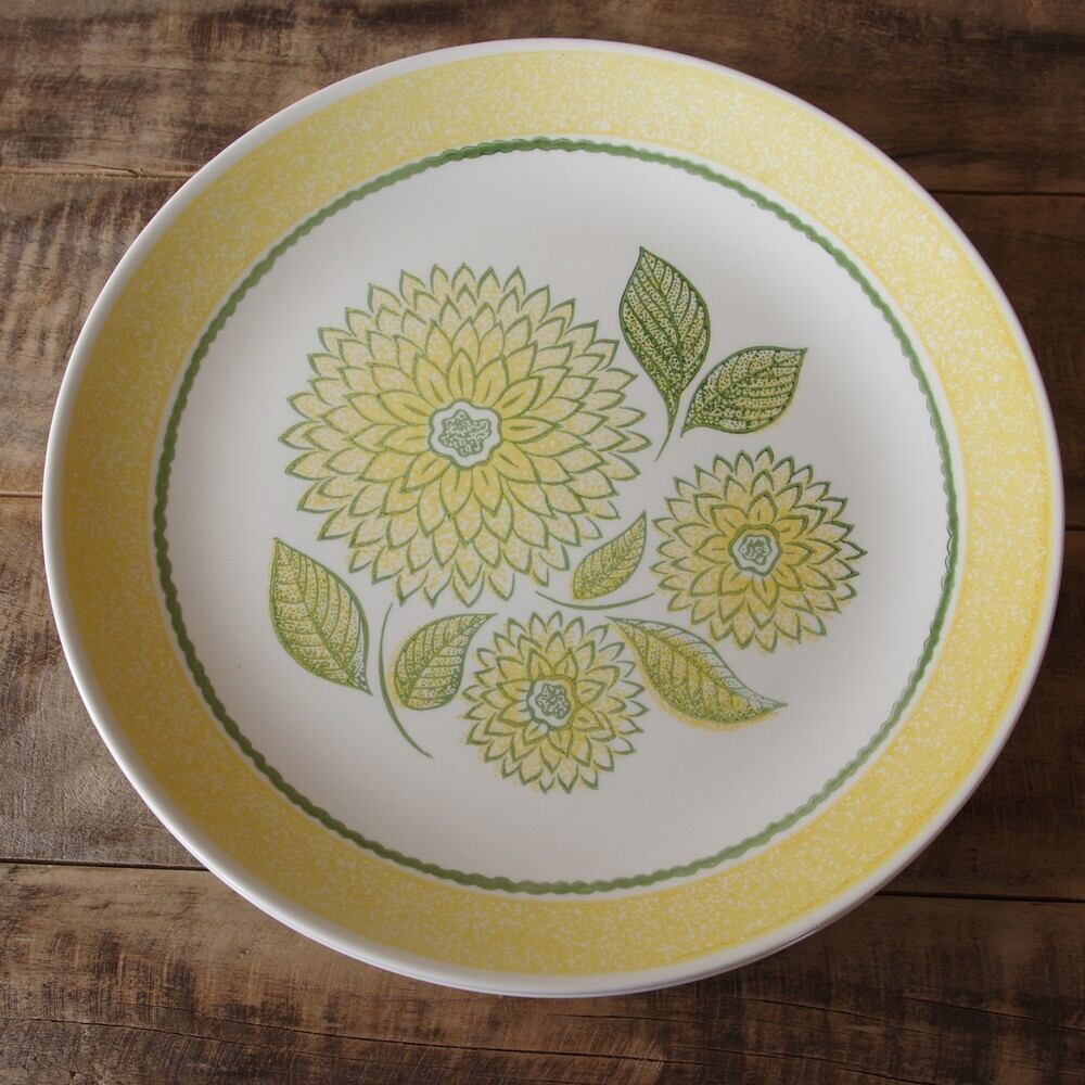 アメリカ製 ヴィンテージ 食器 陶器 黄色 ダリア 花柄 ディナープレート 大皿 26cm Andre Ponche 0930 1 2 Decostone デコストーン レトロ ミッドセンチュリー Flohmarkt フローマルクト