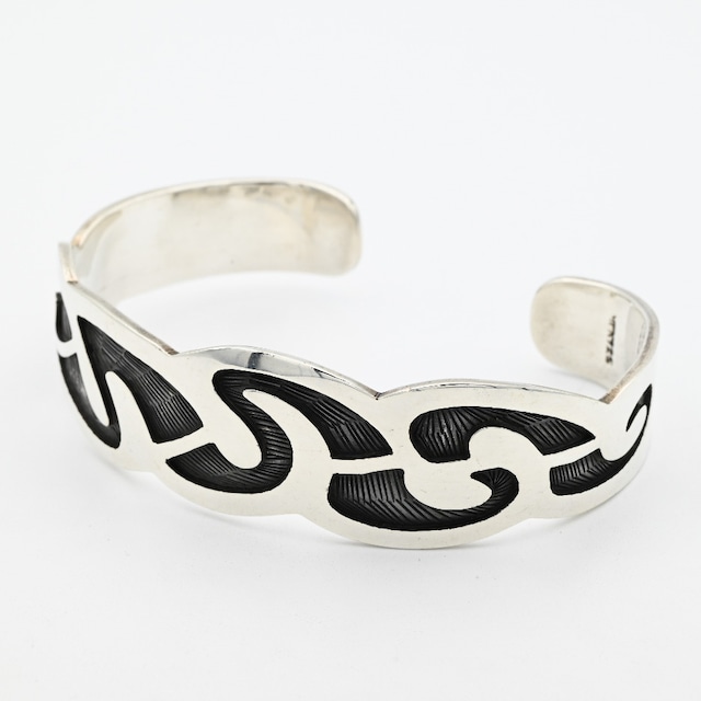 Twisted Ethnic Design Bangle / Mexico