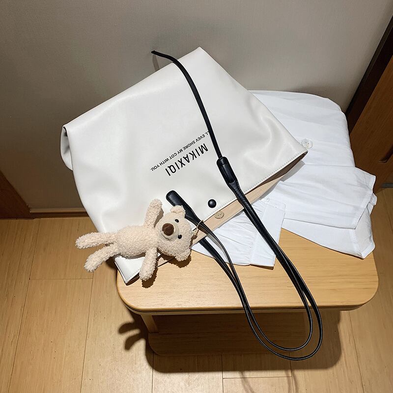 レディースバッグ2020人気の新しい流行のファッションワイルドイン大容量シンプルショルダーバッグネットレッドトートバッグ 手作りハンドバック61371734822