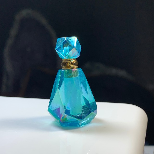 22.チェーン無・美しいブルー☆アクアオーラクォーツ・香水瓶