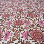 ブロックプリント生地【50cm単位】インド綿 片耳デザイン付き 花柄 白×ブラウン×ピンク #44089-WT2