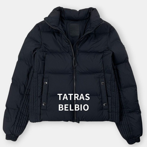 TATRAS タトラス 23AW BELBIO ベルビオ ショート丈 スタンドネック ダウンジャケット MTOU23A4893 黒 01 / J&NREUSE メンズ アウター