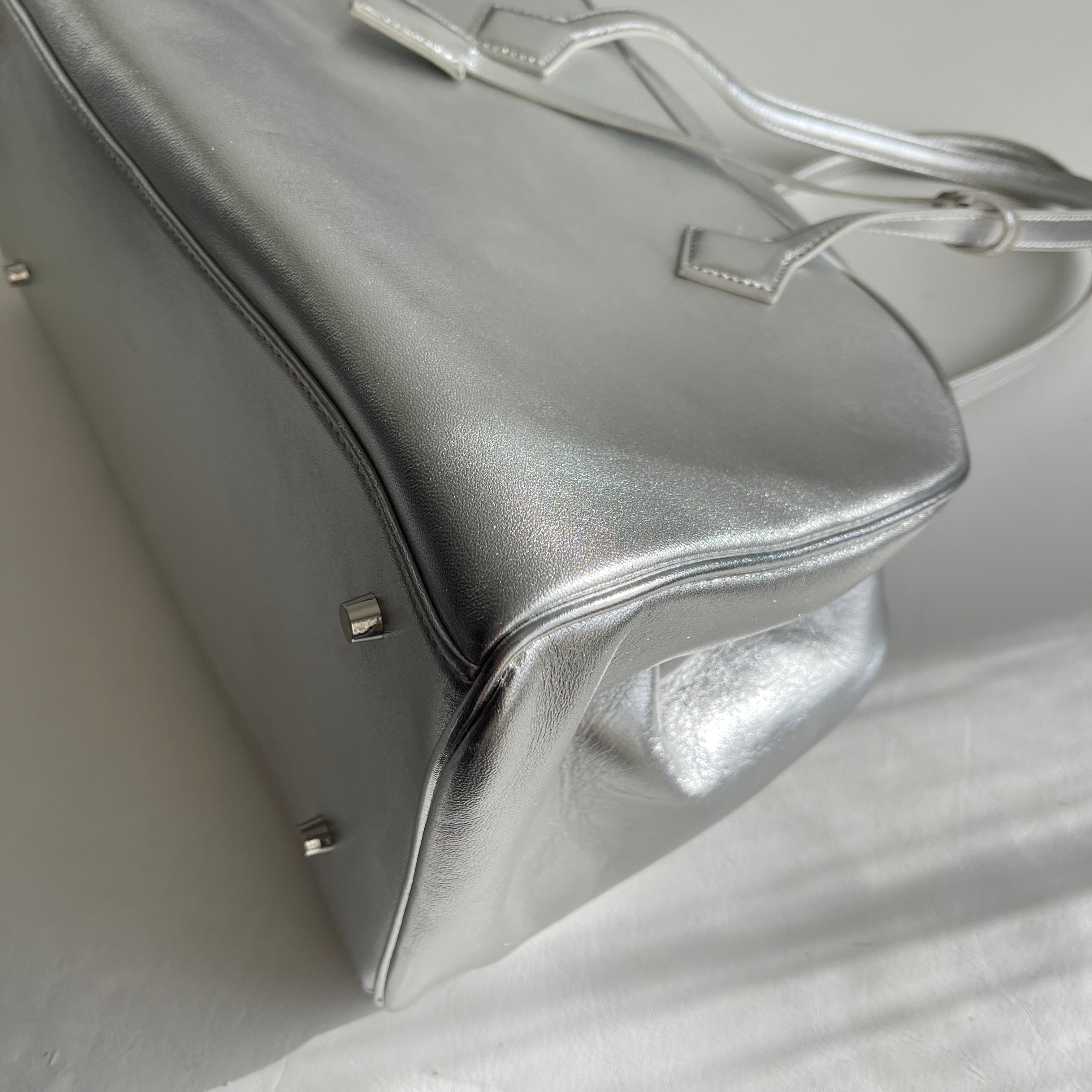 限定コレクション】Leather Boston Bag / Silver | meong blue