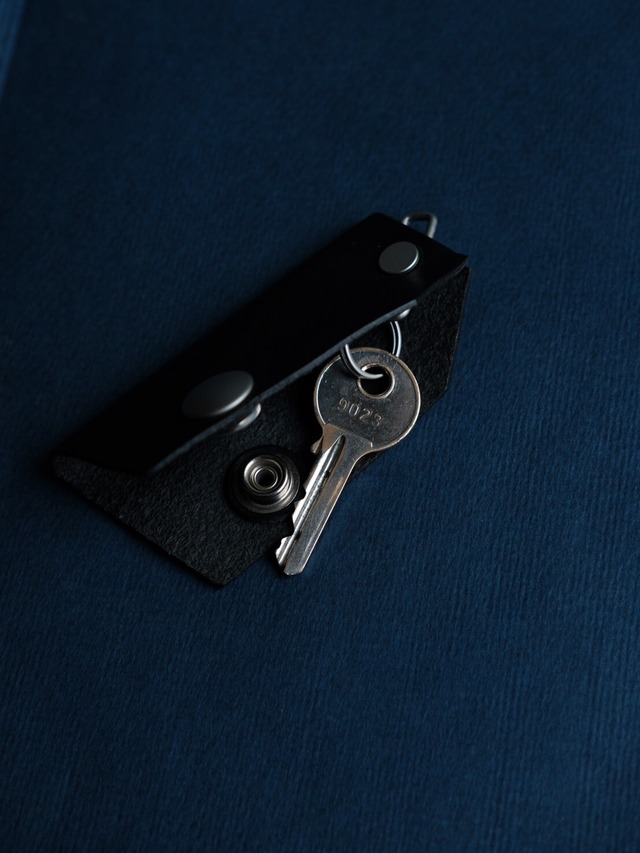 Utah／"NL" total leather key holder