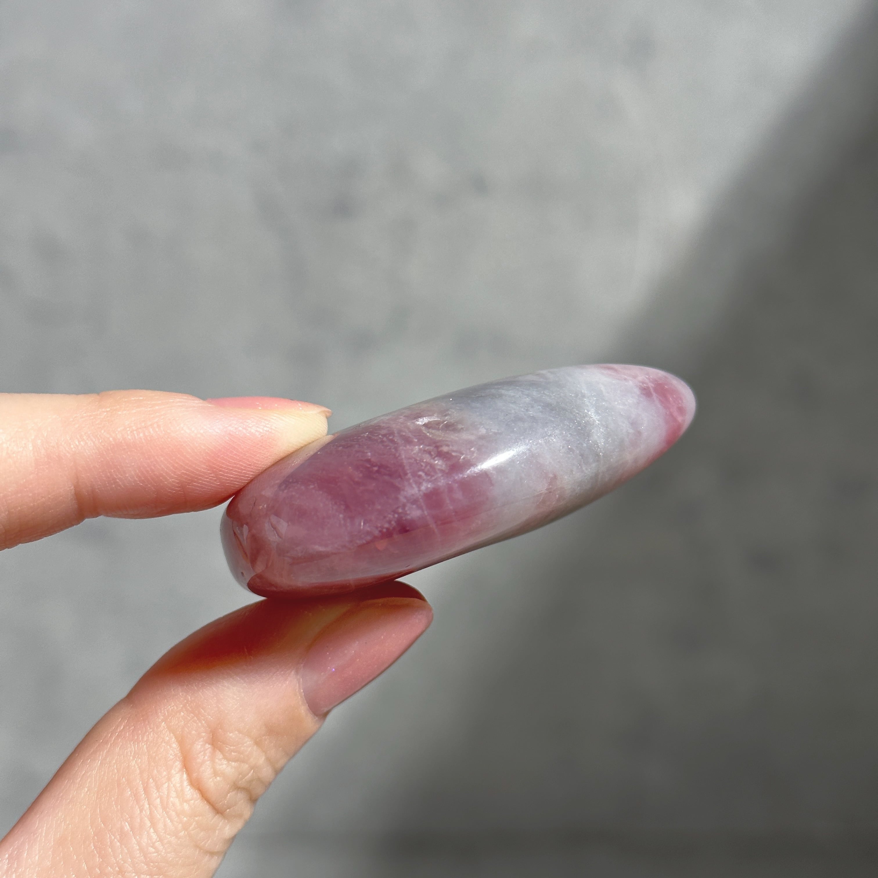 マダガスカル産　ローズクォーツ　パーム パープルローズクォーツ パームストーン22◇Purple Rose Quartz
