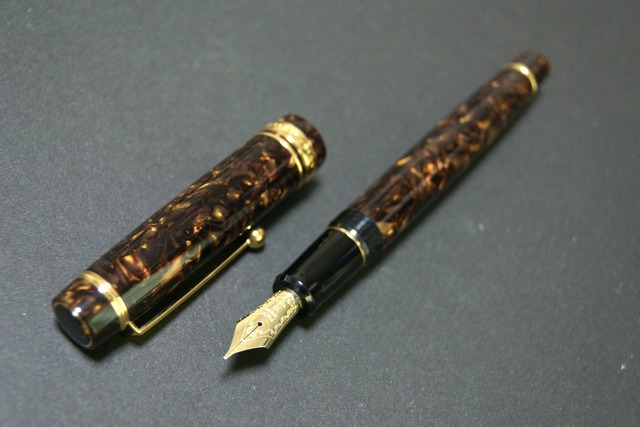 2004　パイロット カスタム レガンス 初期型　PILOT CUSTOM LE　（中字）　18K　　　　　01108