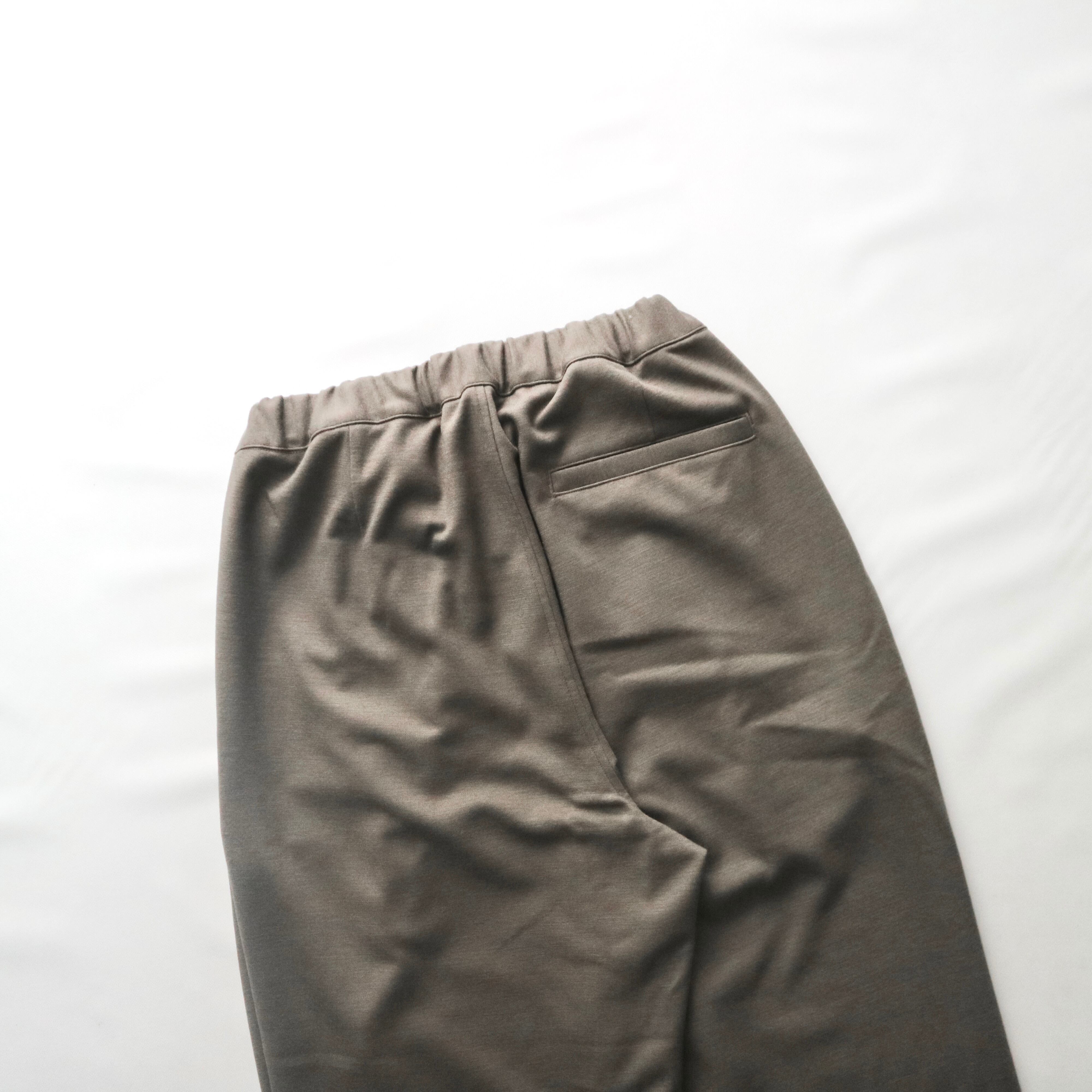 STILL BY HAND スティルバイハンド】WOOL JERSEY 2TUCK TAPERED EASY