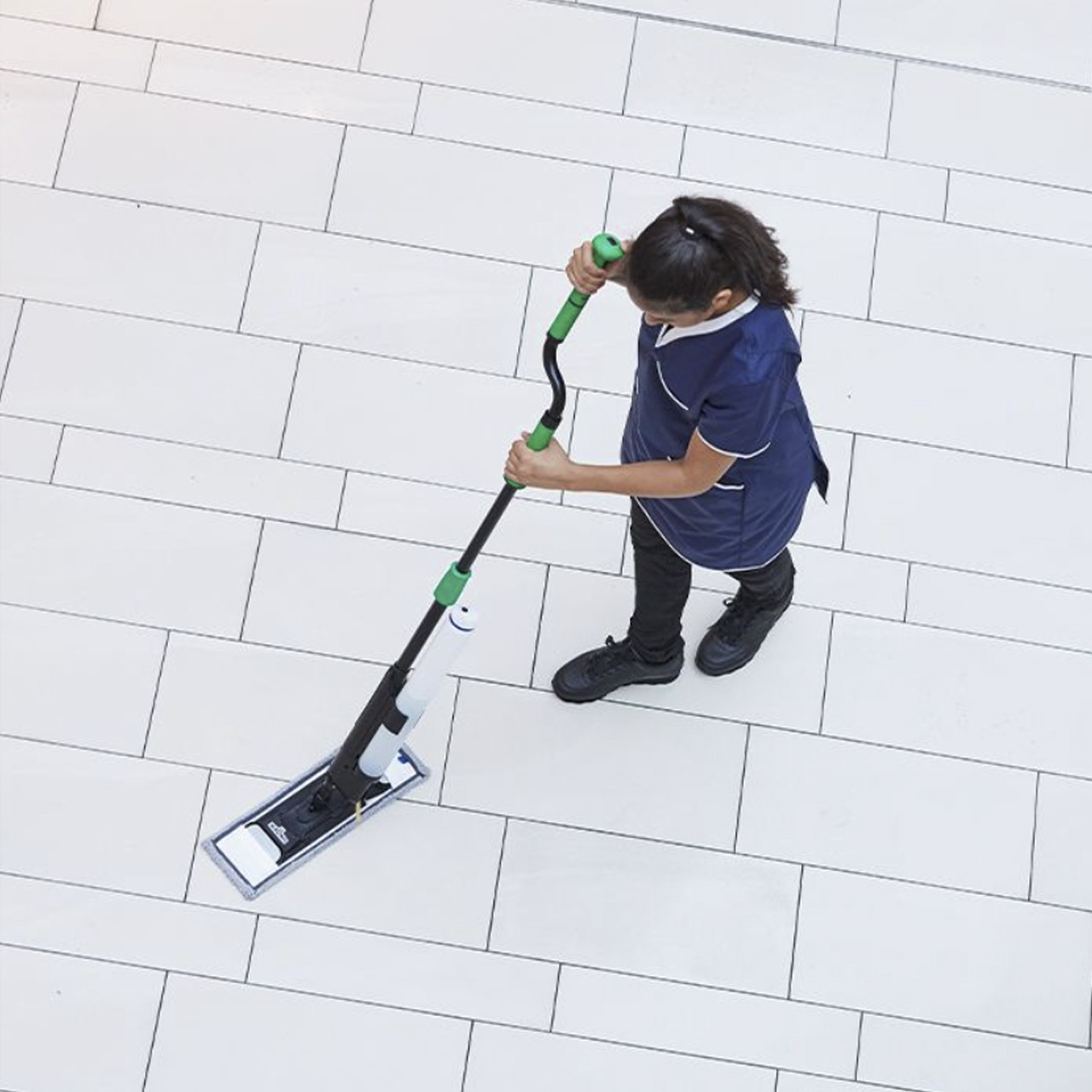 モップホルダー　ポケットタイプ