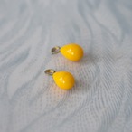 チェリーブランド ハンドメイド、ドロップガラスチャーム（山吹色・2コ）
