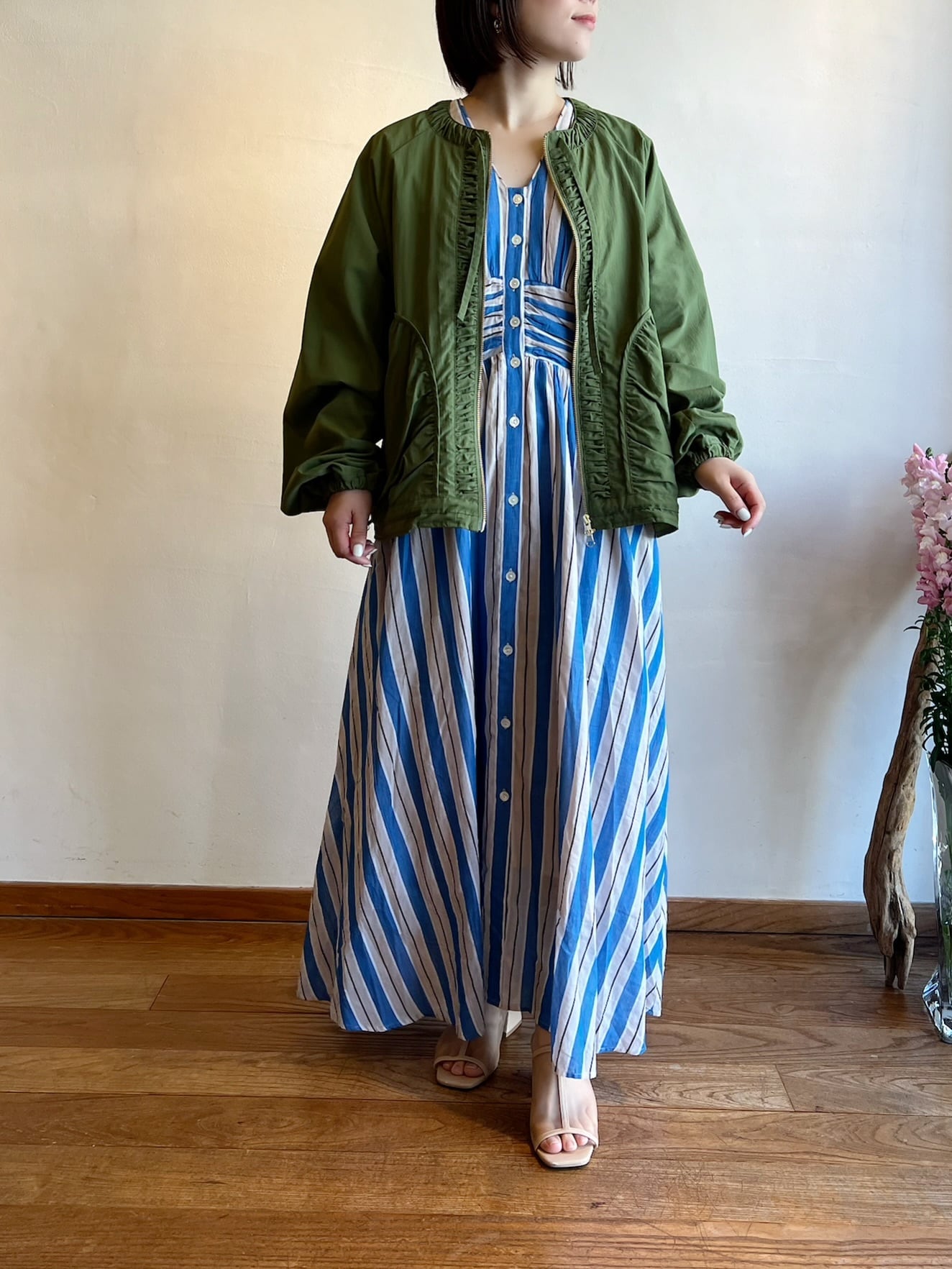 マルゴーヴィンテージ 撥水ナイロンノーカラーブルゾン シャンドゥラローズ MARGAUX VINTAGE / 撥水ナイロンノーカラーブルゾン | anouk