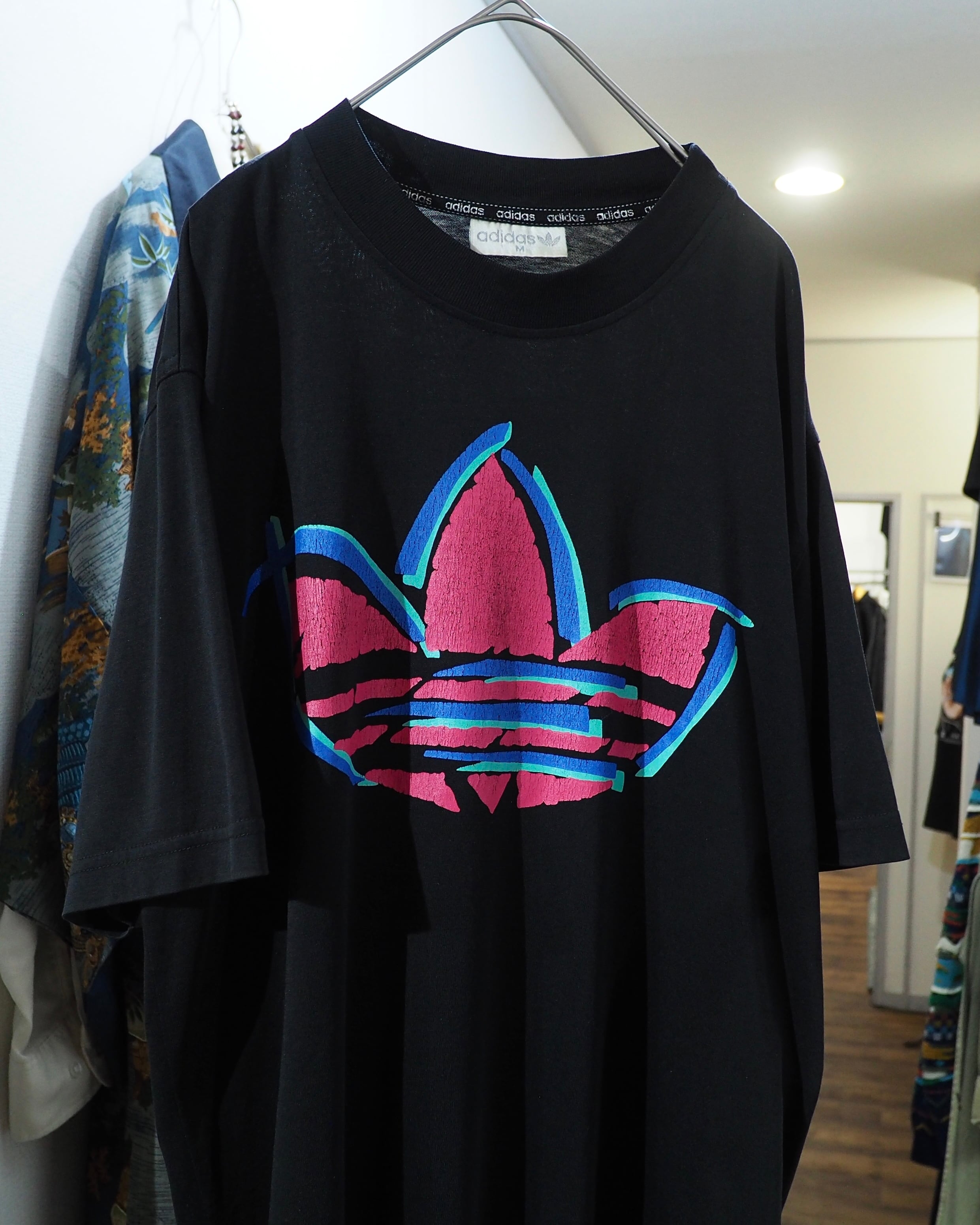 1990s " Old adidas " Neon Trefoil Logo printed vintage SS Tee