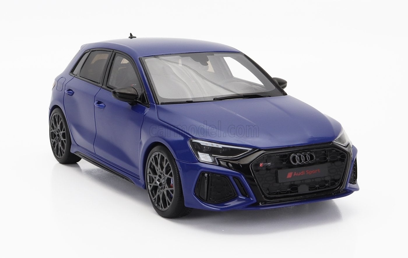 ミニカー 1/18 アウディ A3 RS3 GT-SPIRIT 1/18 AUDI A3 RS3 SPORTBACK