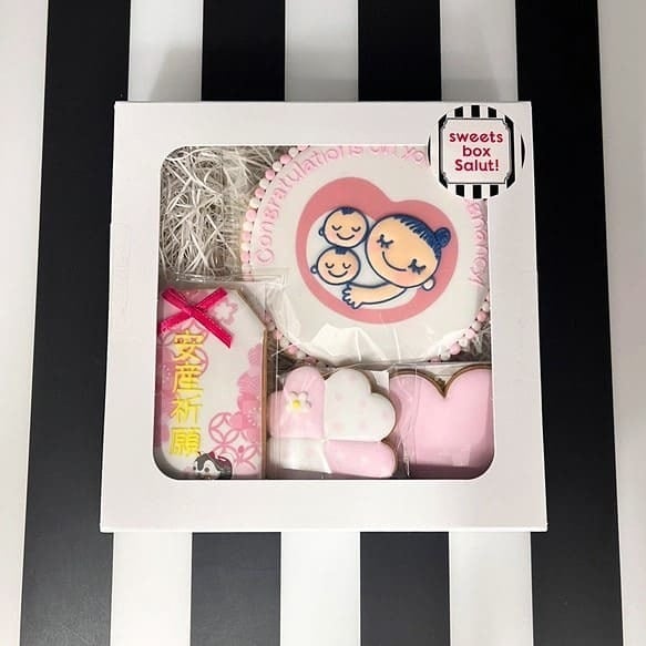 InRed　貼って開運♪ステッカー 引き寄せ　妊活バレンタイン開運招福 Gift box & Hampers | Anniversary Gift❤️ #anniversarygift