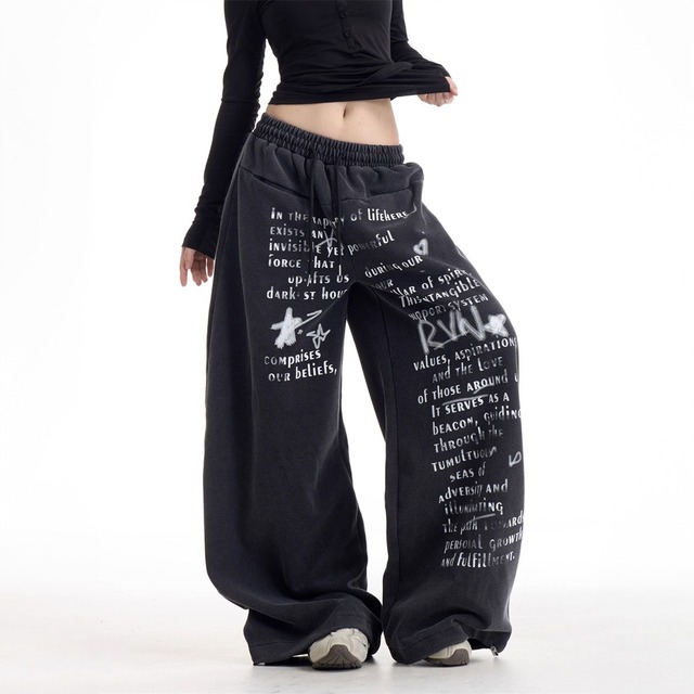 グラフィティレターリングワイドスウェットパンツ   R01211