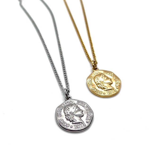 23a-F46 [stainless coin necklace]