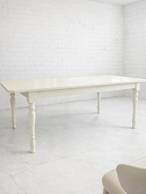 伸長式ターンドレッグダイニングテーブル　“スレンダー”（アイボリー他13色）　W1600〜2100エクステンションテーブル