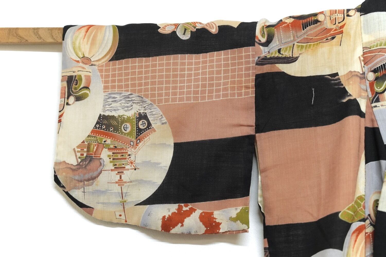 戦闘機柄　着物　子供服　古布　　戦前　戦争　　戦時資料　飛行機 戦闘機柄 着物 子供服 古布 戦前 戦争 戦時資料 飛行機 32 戦前 戦争柄