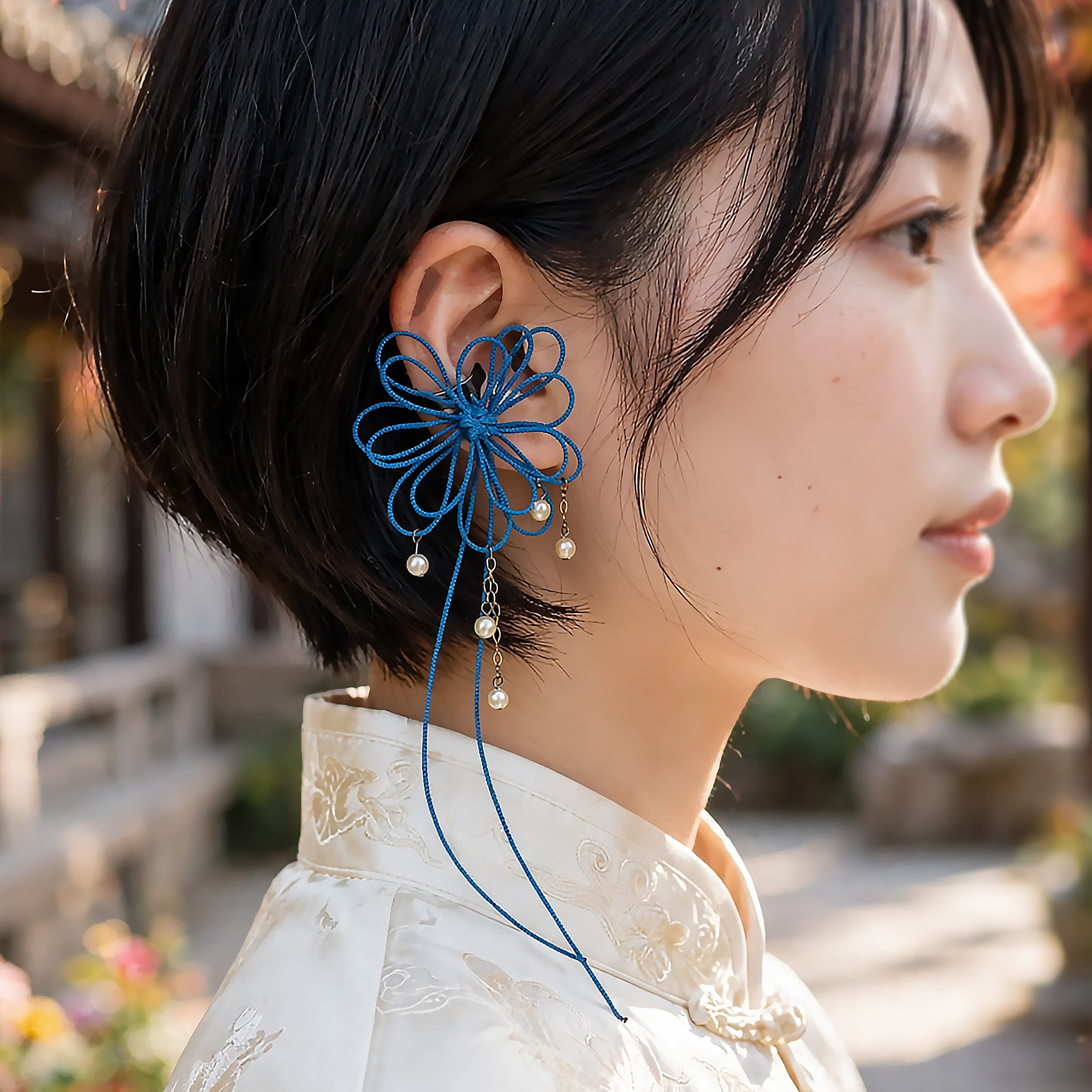 飾り結びかたっぽイヤーカフ「ヒタ降リ揺レル」【軽量】+グラスパールで浴衣・着物・洋服に。