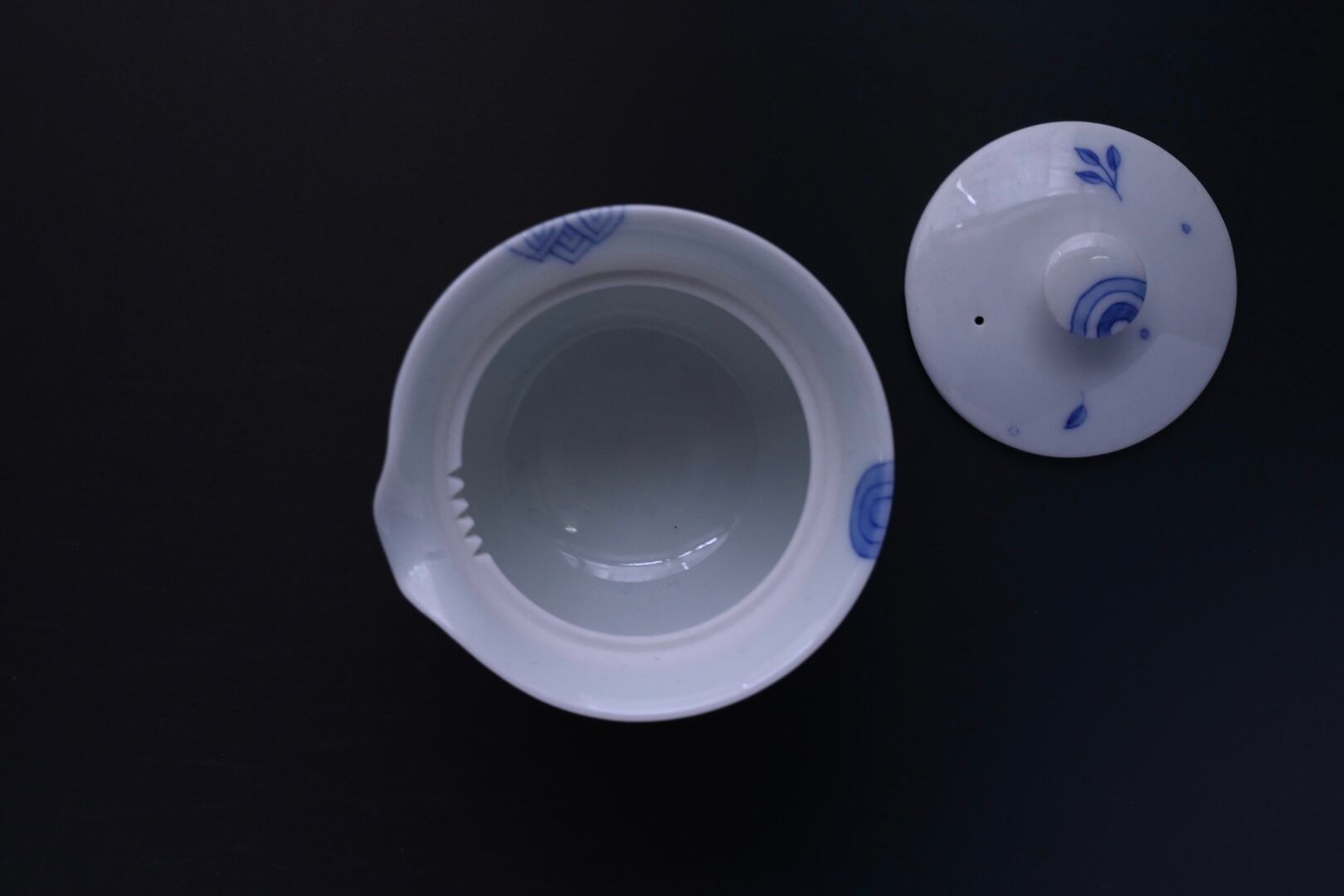 出口ふゆひ 白磁／染付 宝瓶 ④ | 鎌倉倶楽部 茶寮