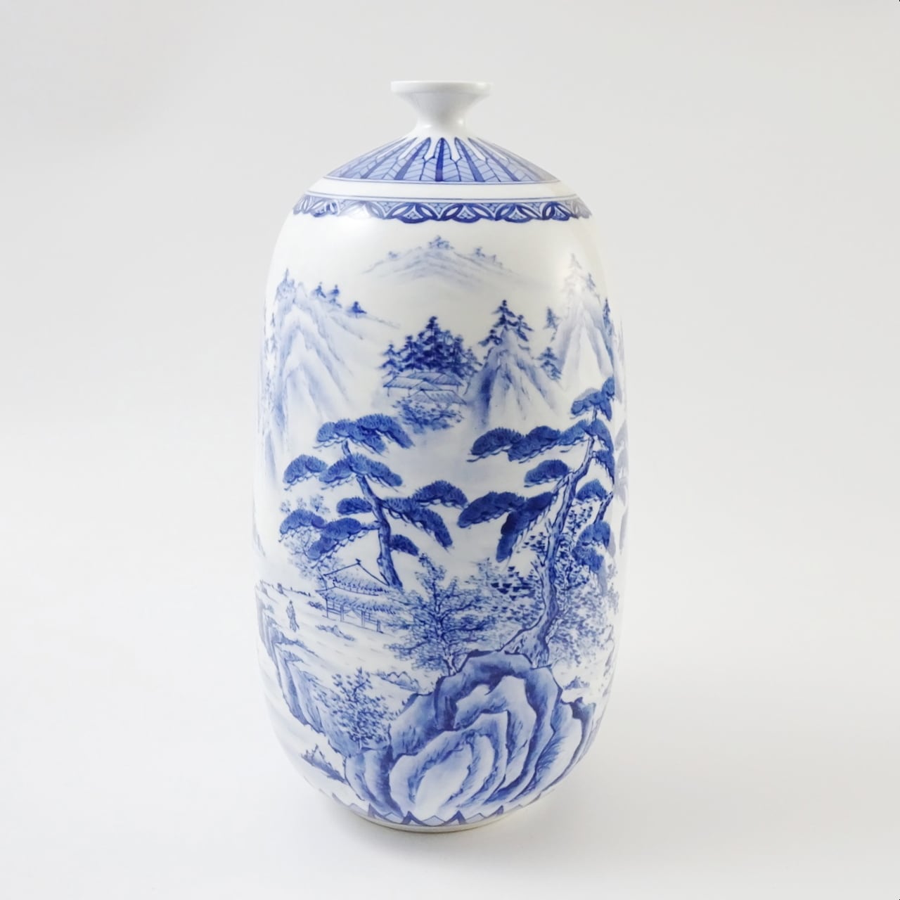 有田焼 神右ェ門窯 染付山水 花瓶（木箱入） | 有田焼 かどすみ商店