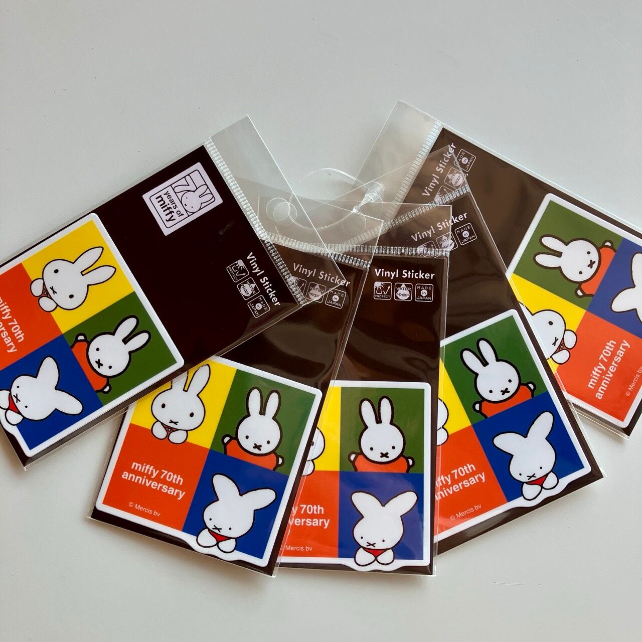 【限定】miffy70周年 002 ダイカットステッカー CA40