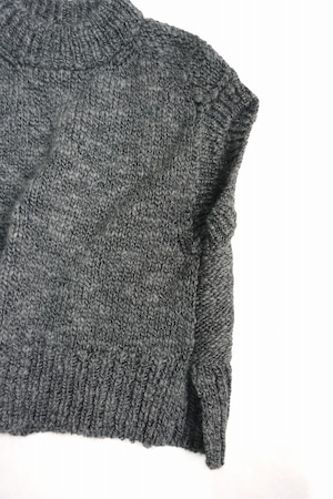 Hand Framed Chunky Mock Vest