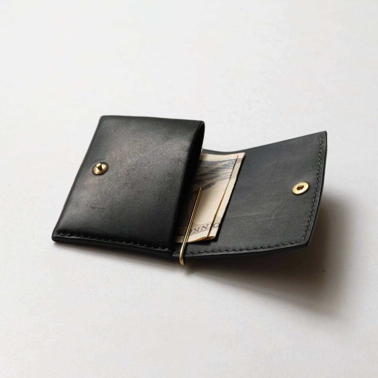 coinwallet - bk - GUIDI / cavallo culatta pull up | chamoto