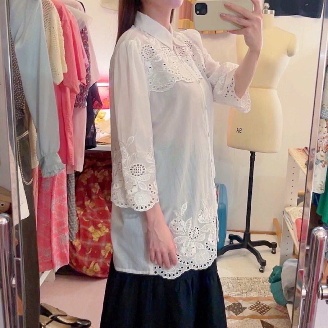 flower embroidery white blouse