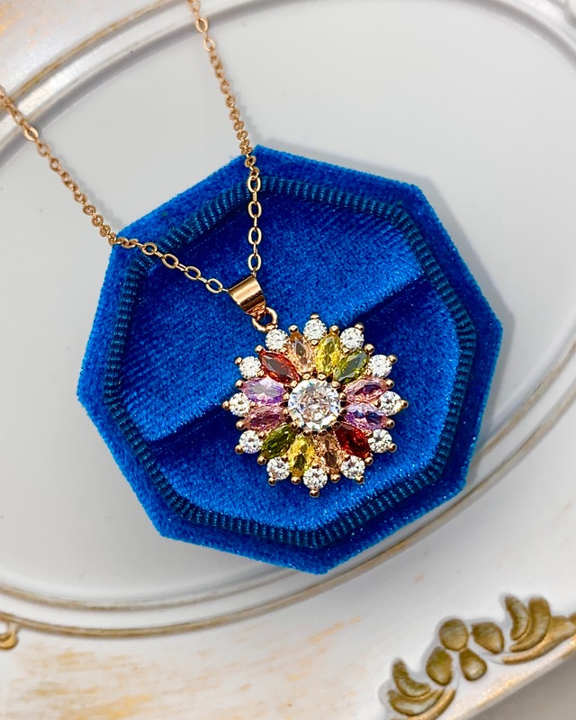《個性を鮮やかに花開かせて / お守り》七色の花火｜ネックレス CZダイヤ 18k仕上げ［A153］